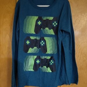 Place BUNDLE BOYS LONG SLEEVE SHIRTS SIZE 7/8